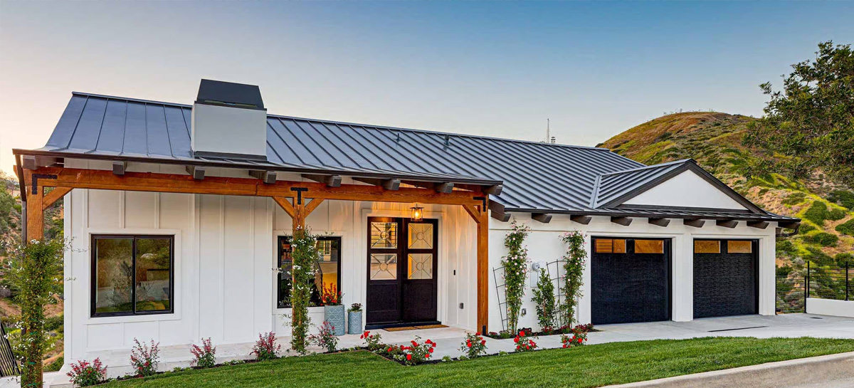 Standing-Seam-Metal-Siding
