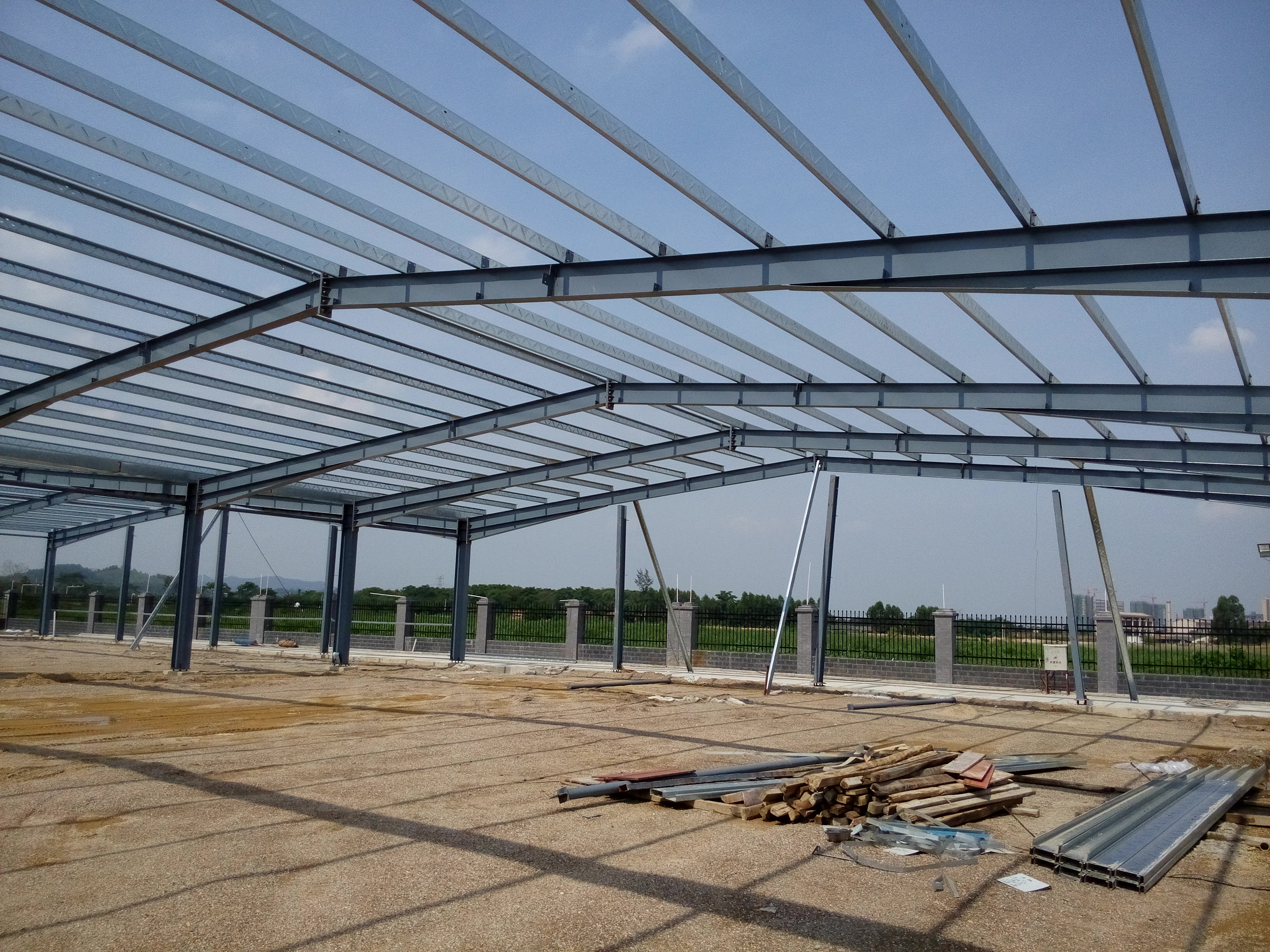 What are the Advantages of Prefabricated Warehouses?